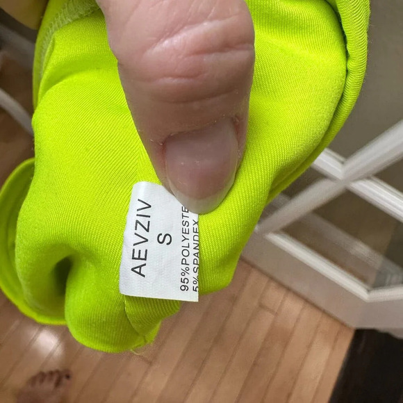 AEVZIV Sexy Crop Tops Sleeveless Deep V Neck Workout Tops Plunge Ring - small - Picture 6 of 6